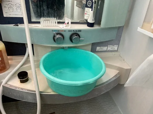 魅力的な浴室水栓デザイン