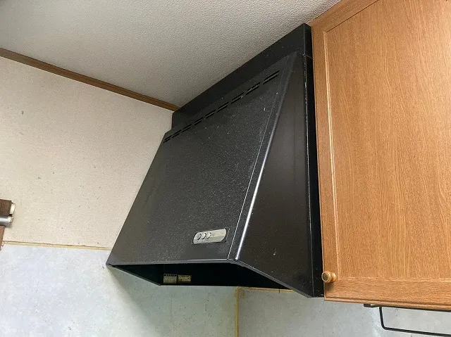 プロが教えるレンジフード取り付け術