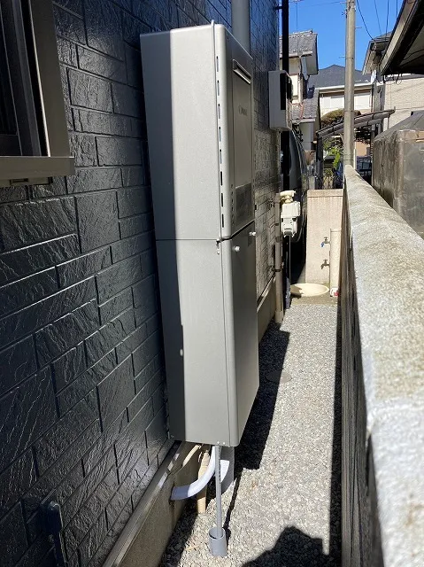 給湯器の長時間使用による光熱費や安全性と寿命への影響を徹底解説