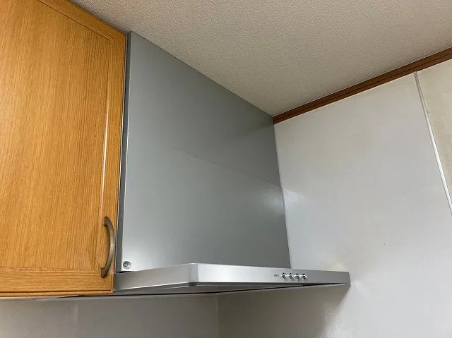 掃除簡単なスリム型ノンフィルターレンジフードの魅力