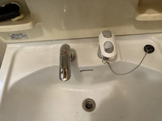 ツーホール洗面用水栓交換の手順解説