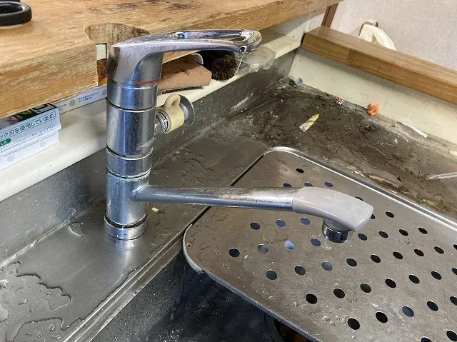 シングルレバー混合水栓の交換時期とメンテナンス要点