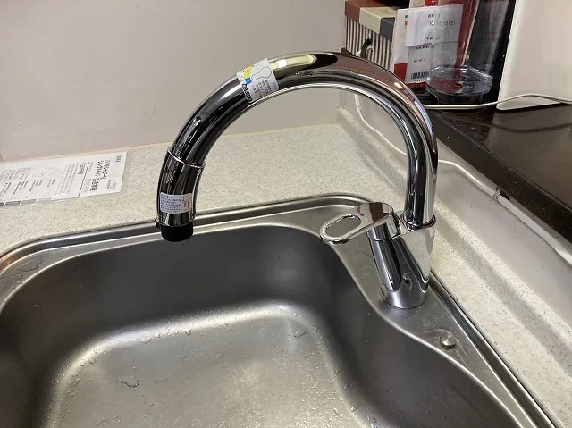 ホース引出式混合水栓の便利な使い方と特徴