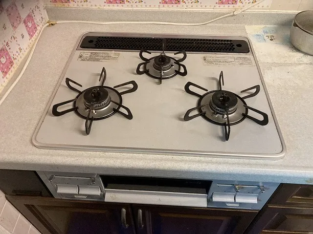 ガスビルトインコンロ交換時期の見分け方とサイン