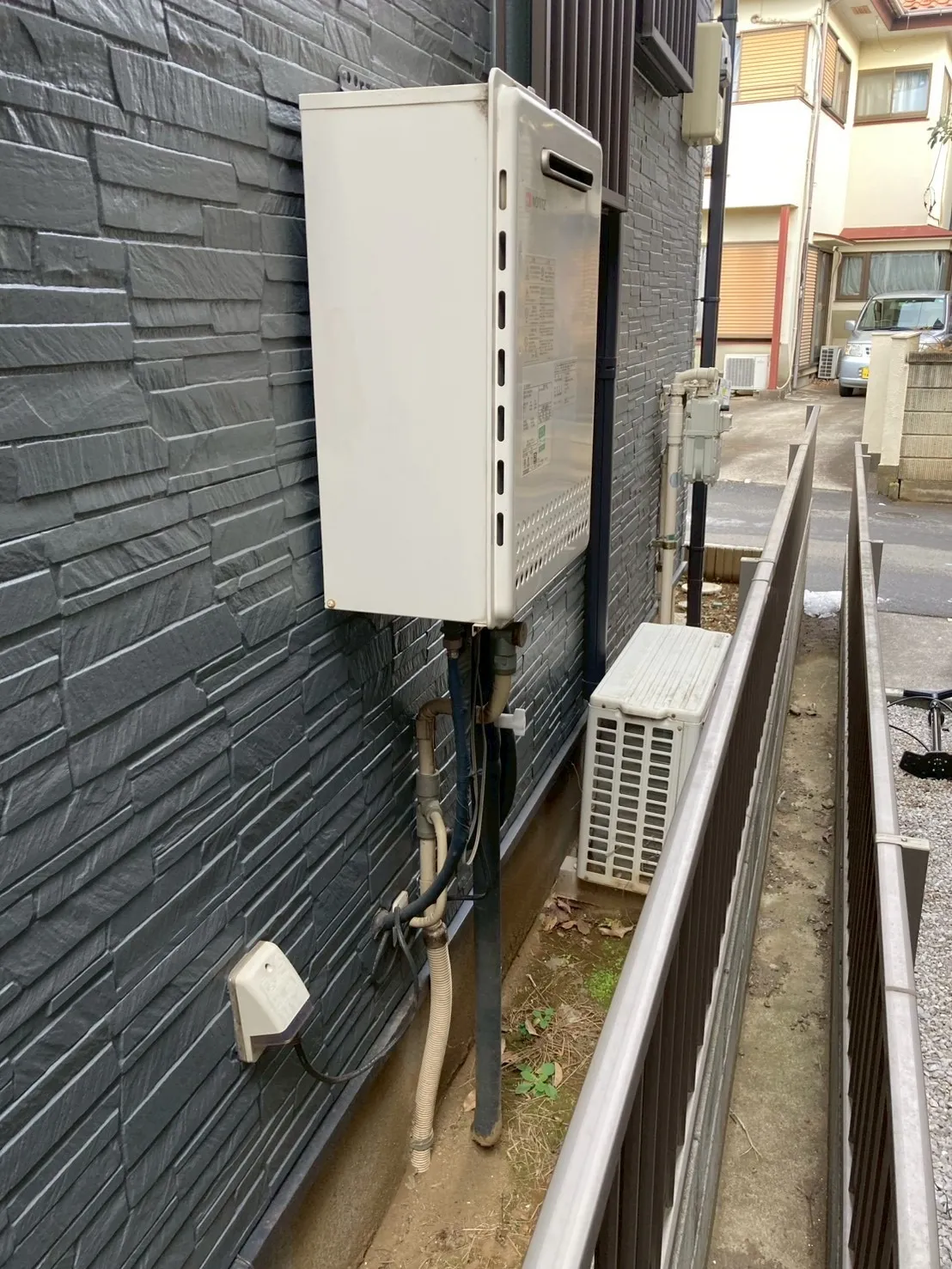 ノーリツ、GT-2450SAWX→ノーリツ、GT-C2472SAW-1 BL、24号、エコジョーズ、オート、屋外壁掛型、給湯器交換工事ー埼玉県さいたま市見沼区中川