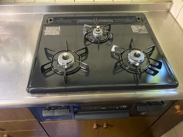 ビルトインコンロのメタルトップ耐久性解析