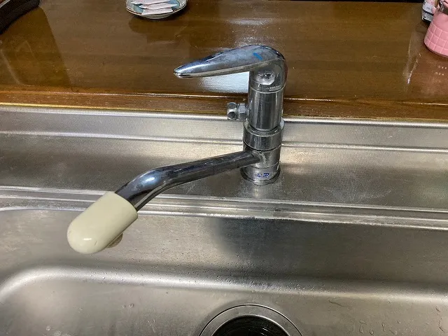 カクダイのキッチン用水栓の機能と魅力