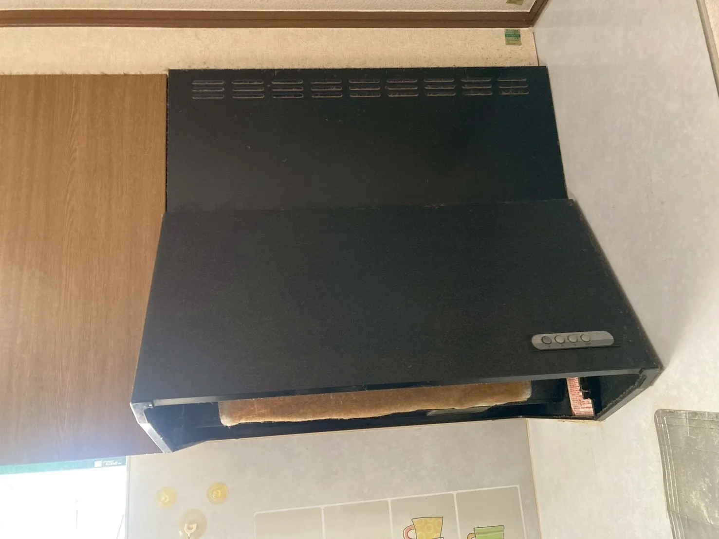 富士工業、BDR-3HN-751→ノーリツ、NFG7S20MSIL、スリム型ノンフィルター、シロッコファン、幅75cmタイプ、色シルバー、レンジフード交換工事ー埼玉県さいたま市岩槻区馬込