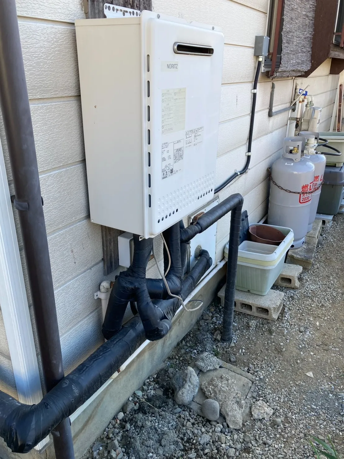 ノーリツ、GT-2050SAWX-2 BL→ノーリツ、GT-C2072SAW-1 BL、20号、エコジョーズ、オート、屋外壁掛型、給湯器交換工事ー埼玉県児玉郡上里町金久保