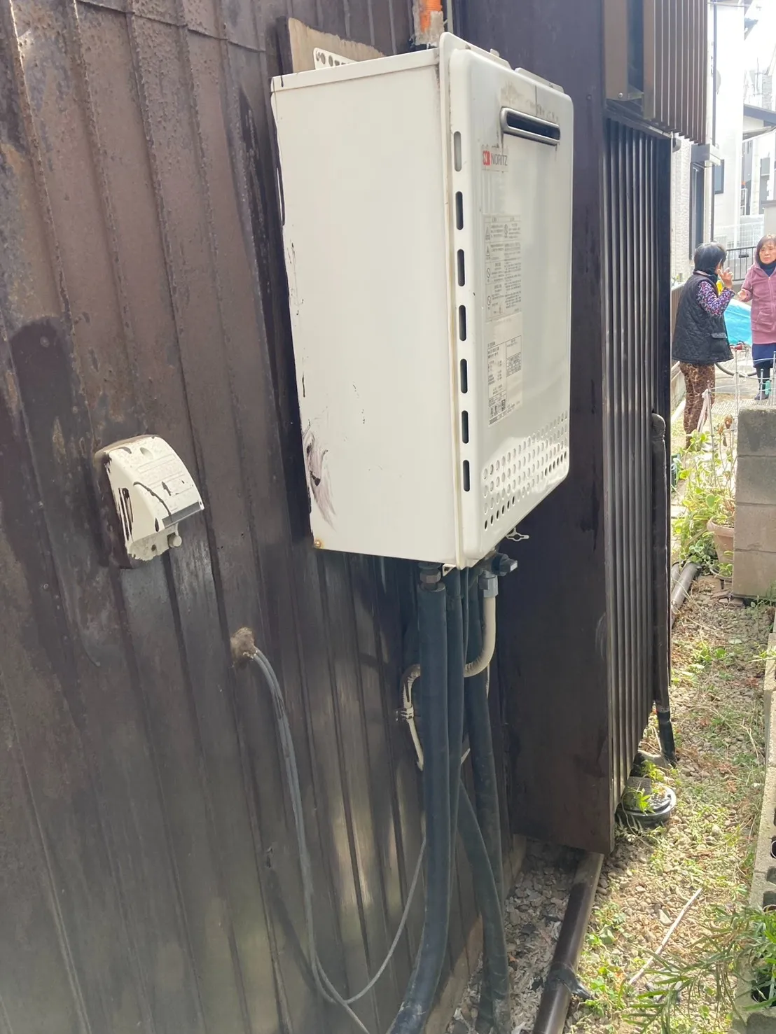 ノーリツ、GT-2028SAWX→パロマ、PH-1615AW、16号、コンパクトオートストップタイプ、屋外壁掛型、給湯専用、給湯器交換工事ー埼玉県富士見市鶴馬