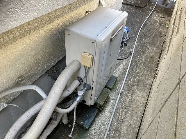 給湯器屋外据置型の交換時期と寿命を見極めて賢く費用を抑える方法