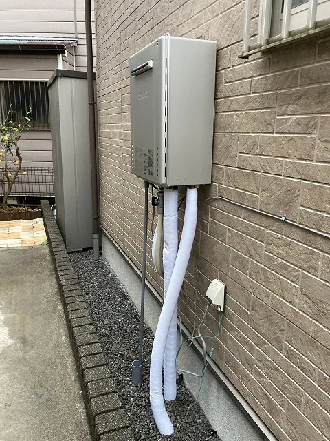 給湯器とエコジョーズ屋外壁掛型で年間光熱費を賢く節約する選び方ガイド
