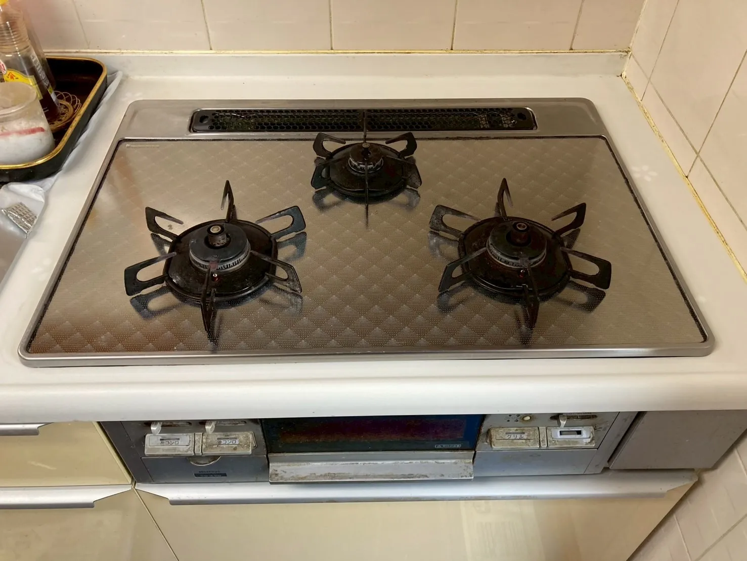 ハーマン、DW32K4JAL→ノーリツ、N3WV6RWTP2SI、ファミ、つやめきガラストップ、天板幅60cmタイプ、ビルトインコンロ交換工事ー埼玉県さいたま市西区宮前町