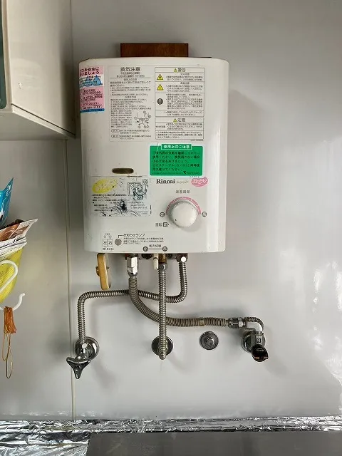 給湯器と瞬間湯沸かし器を徹底比較して最適な選び方と費用をわかりやすく解説