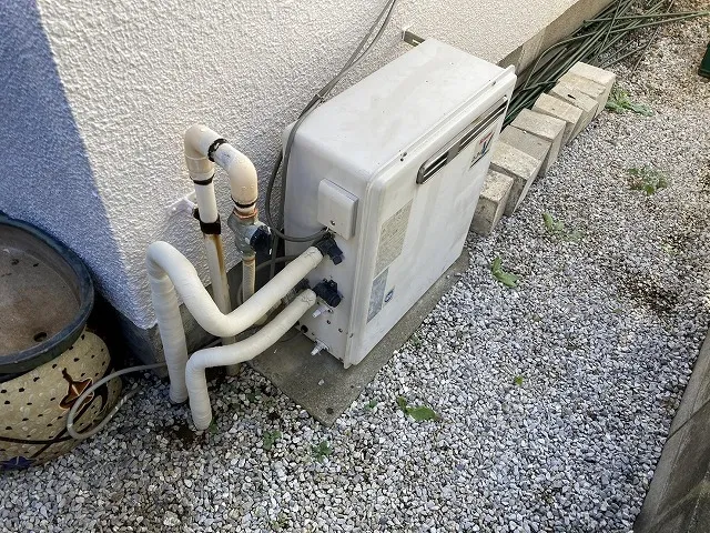 給湯器の2つ穴から1つ穴へ交換する費用と衛生面で選ぶポイントを徹底解説